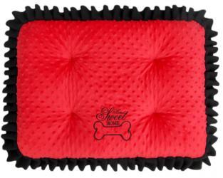 Czerwono-czarna poduszka dla pudla
